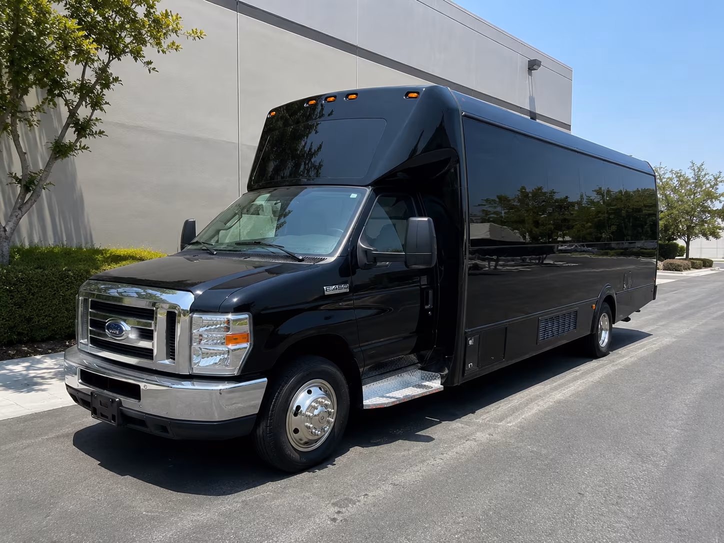 wichita holiday party bus rental